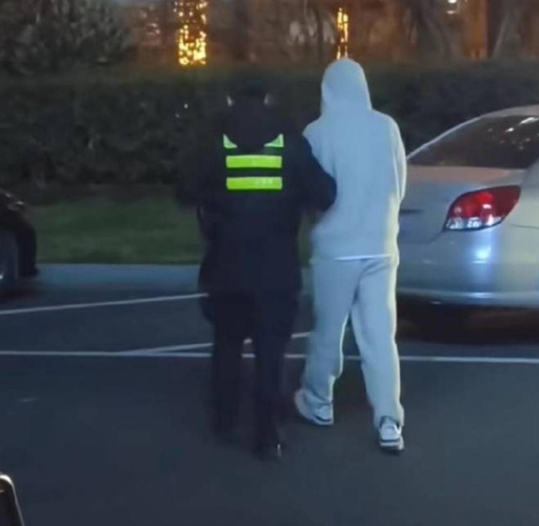 中国新说唱|《中国新说唱》首曝全员尿检！首位退赛引热议？网友：奇葩且合理