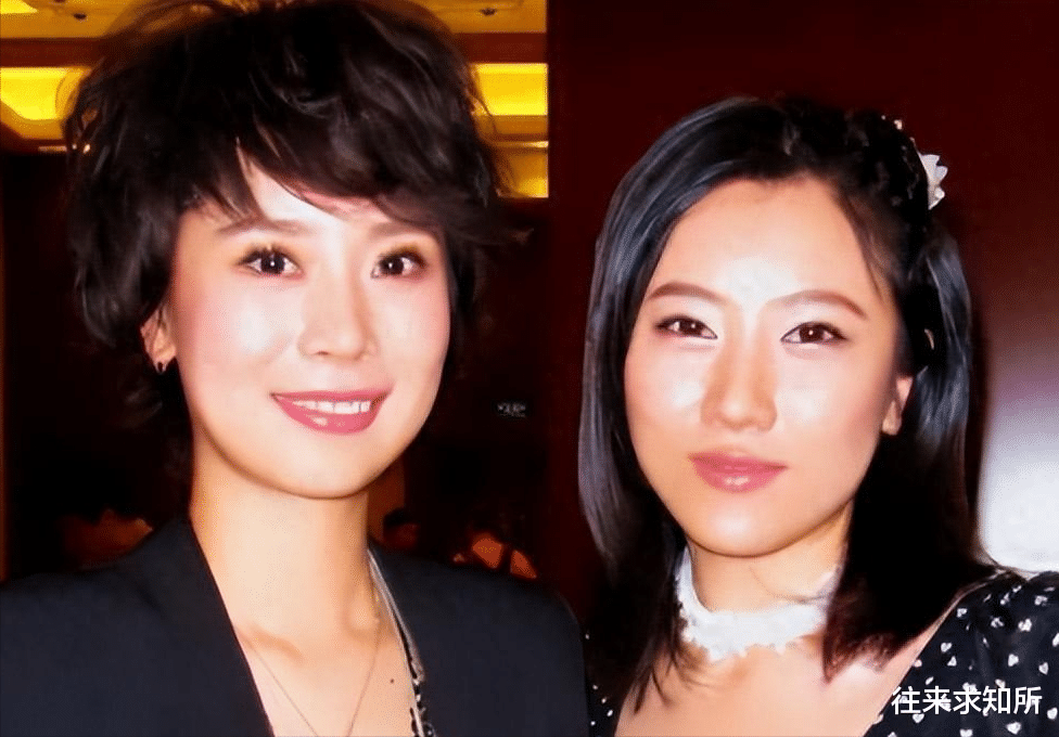 北京美女王博谷：嫁小7岁演员巴图，婚后生两子，风光背后是辛酸