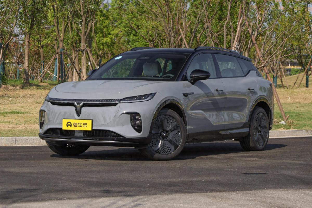 新车导购：岚图知音 17.99万起 最高续航可达901km 这车值得买吗？