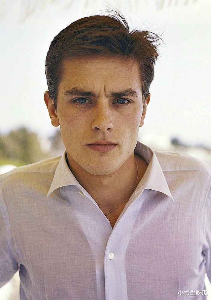 阿兰德龙的初恋99岁了,回忆起往事,她说:阿兰德龙对我很温柔