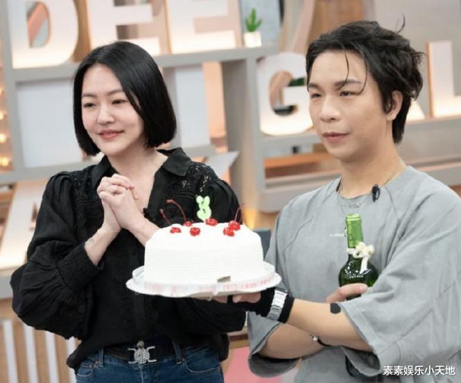 小S的45岁生日,大姐徐熙娴送祝福,大S带徐妈一起团聚