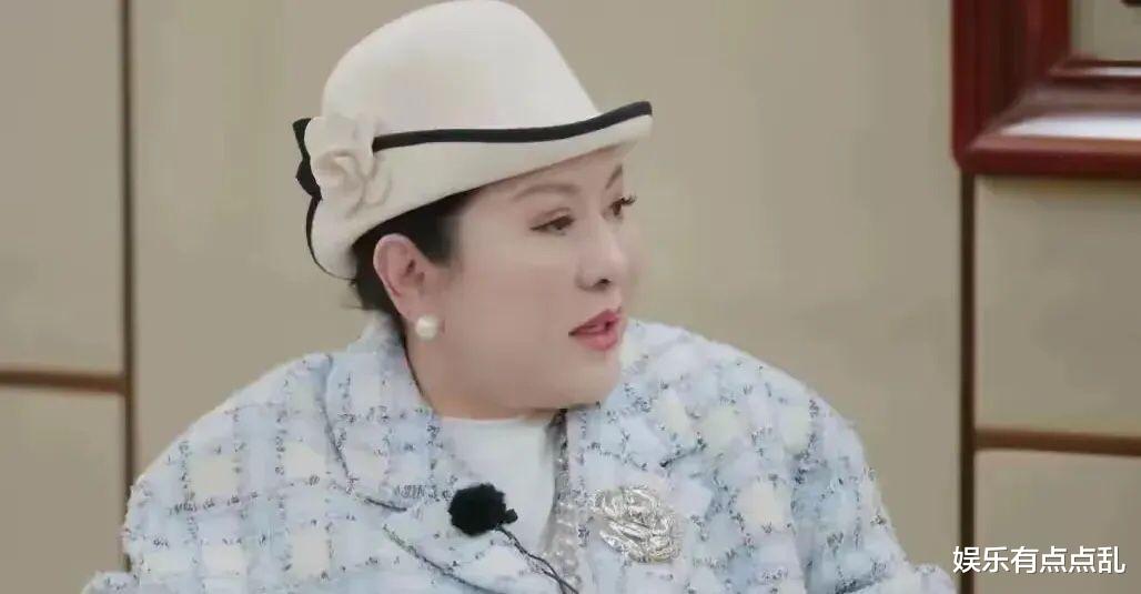 向太问刘晓庆:为何没有收到蛇年春晚的邀请?倪萍蔡明答复超好笑