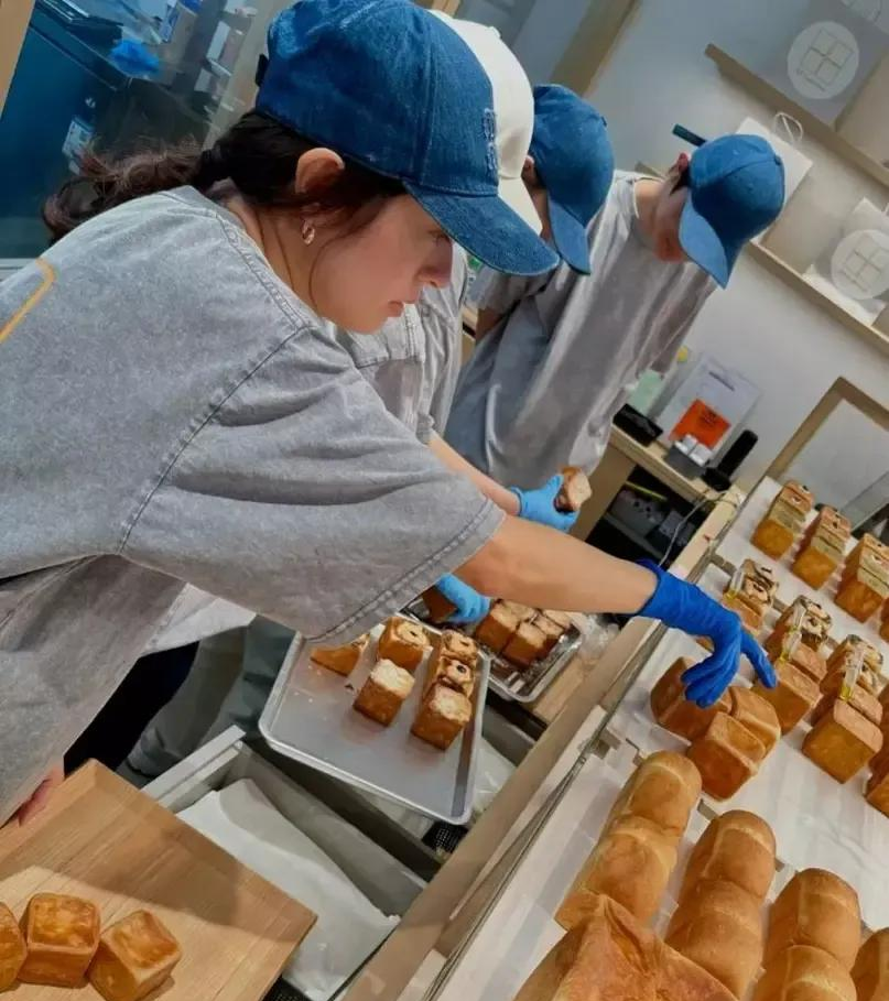 前TVB视后唐诗咏：面包店卫生风波后的真诚回应与转行心声