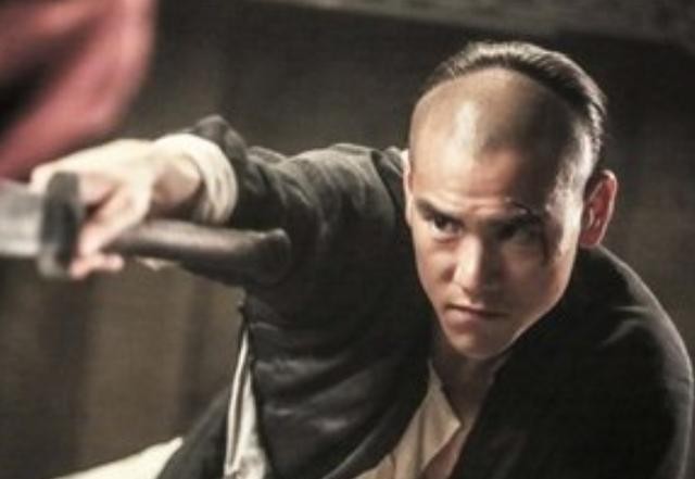 洪金宝:一生仅收两个徒弟,一个成巨星,一个在家数钱