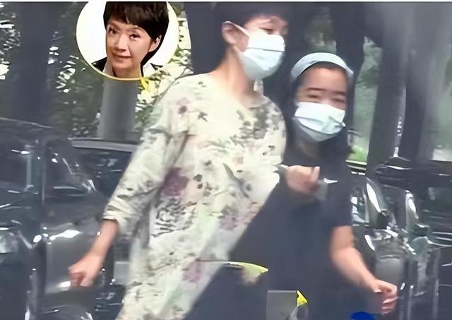 国民老公张嘉译人设一夜崩塌！王海燕深夜发文：一纸协议，不再见