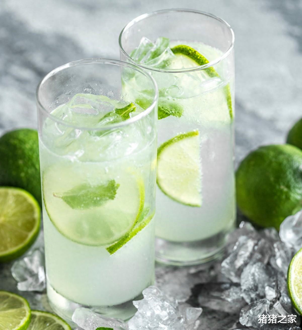 泡柠檬水，用开水还是冷水？都不对，教你正确做法，营养又好喝！