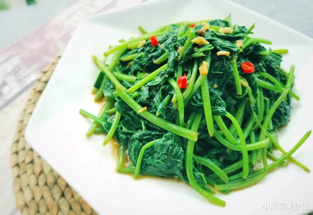 8月14日进末伏，叮嘱家人：多吃2肉3菜，少吃2果，合理忌嘴，养好身体为秋季蓄能