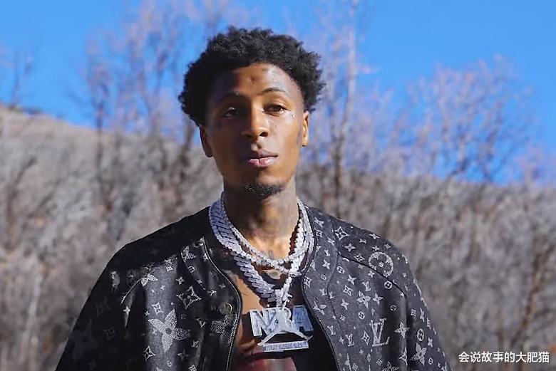 24岁美国男歌手迎来他的第12个孩子 但他或将面临十年监禁