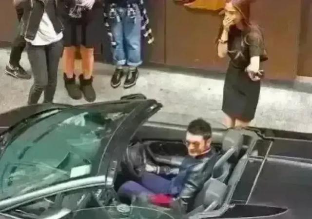 叶珂前夫的发言,让黄晓明多年的体面,彻底成为了笑柄