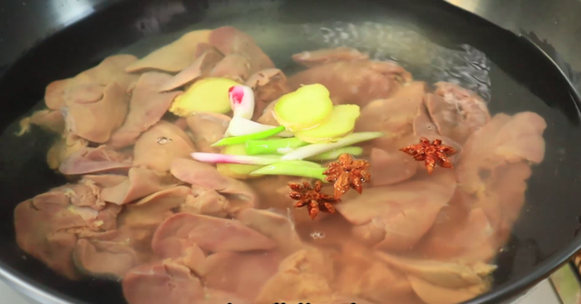 未来20天，提醒女人：多吃“养血四宝”，别心疼花钱，越吃越年轻