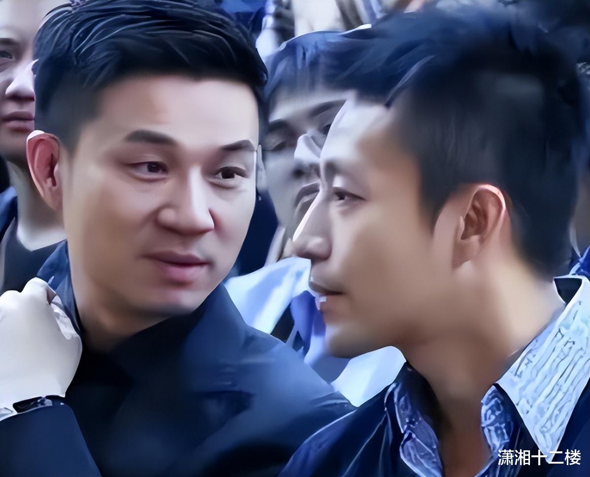 小S首露面白了头发很憔悴，“御用记者”曝光，邻居：比拍戏还吵