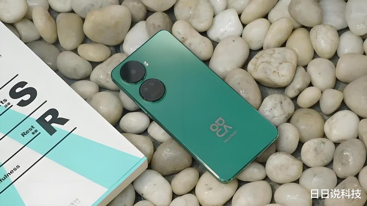 从2199元跌至1549元，1亿像素+512GB+鸿蒙OS，售价更加亲民了