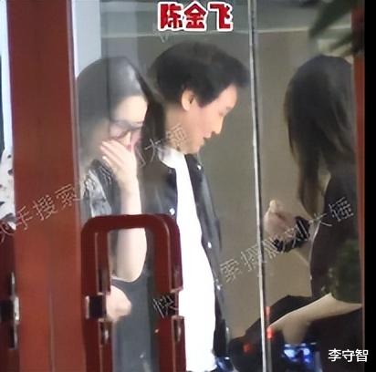 陈金飞与刘亦菲聚餐被拍热关注,曾与小几十岁杨采钰相恋无果而终