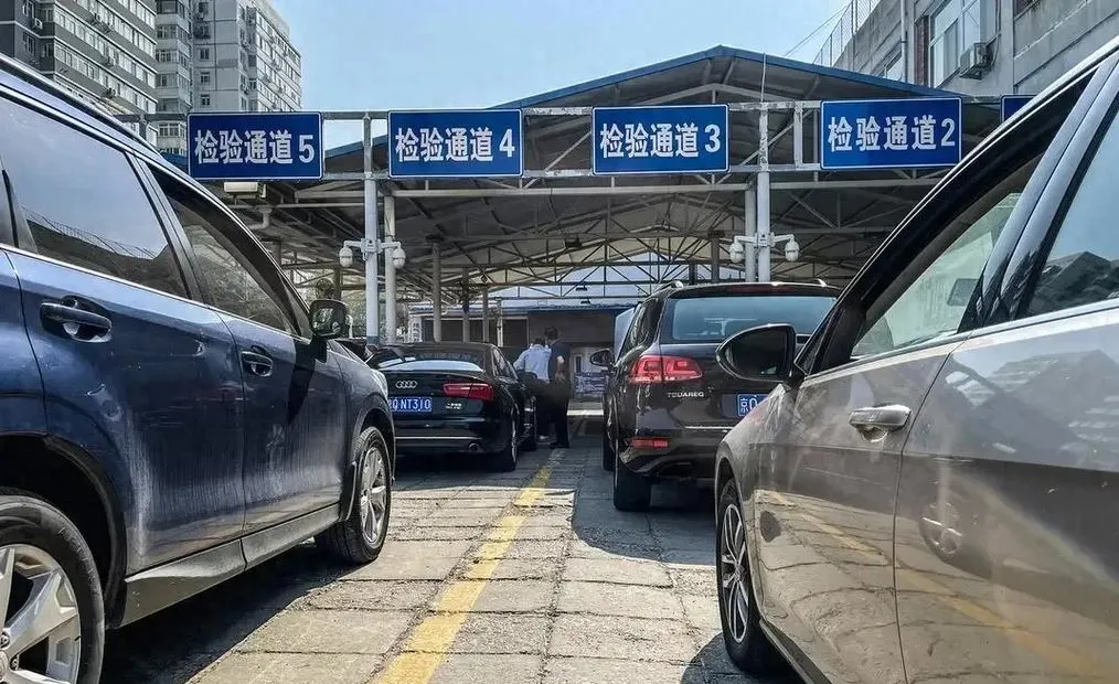 车辆年检迎来大变革！2025年3月1日起实施，提醒：每位车主必读！