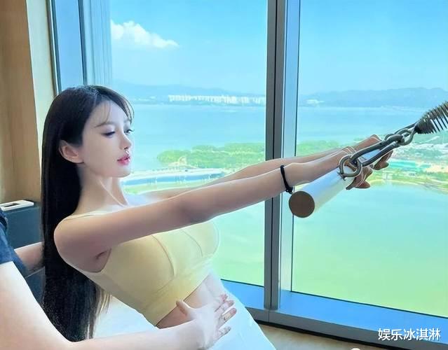 深度解析：黄晓明为何对叶珂如此钟情，是个男人应该都会喜欢！