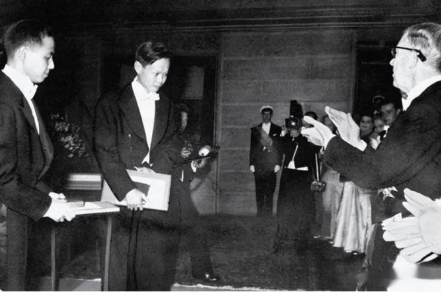 杨振宁的“长寿秘诀”，最核心的并不是多运动、喝水，而是这4点