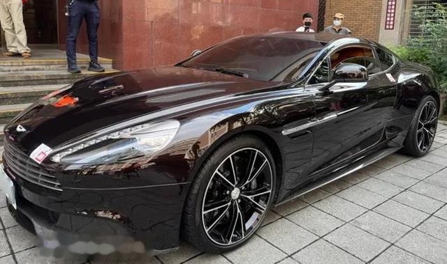 张兰澄清大S拍卖豪车的真相，大S拍卖豪车并不是为了弥补抚养费