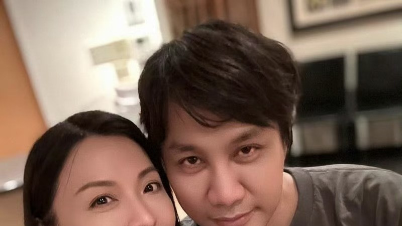 喜迎结婚两周年！TVB实力花旦晒与老公亲密合照，男方黑眼圈吸睛