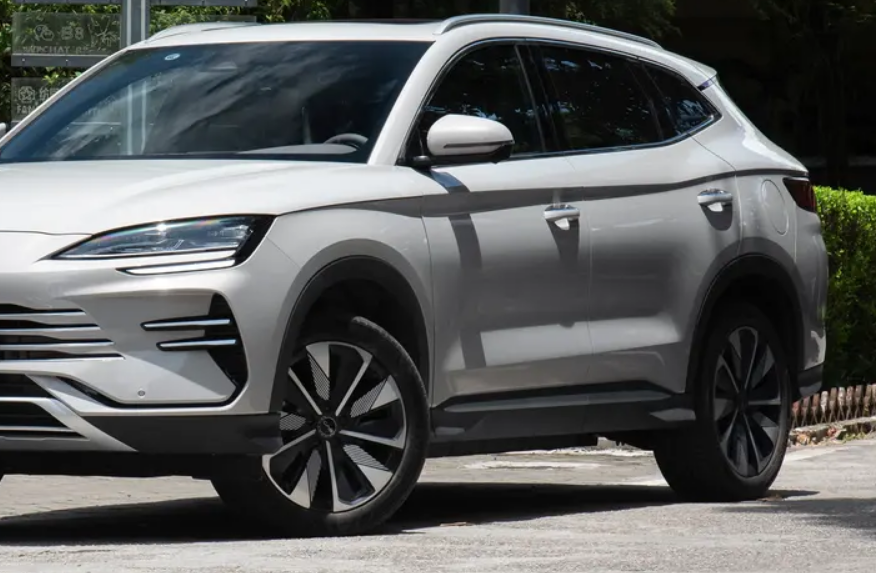 比途观L出色，满油跑1350公里，降到12W，还是台中型SUV