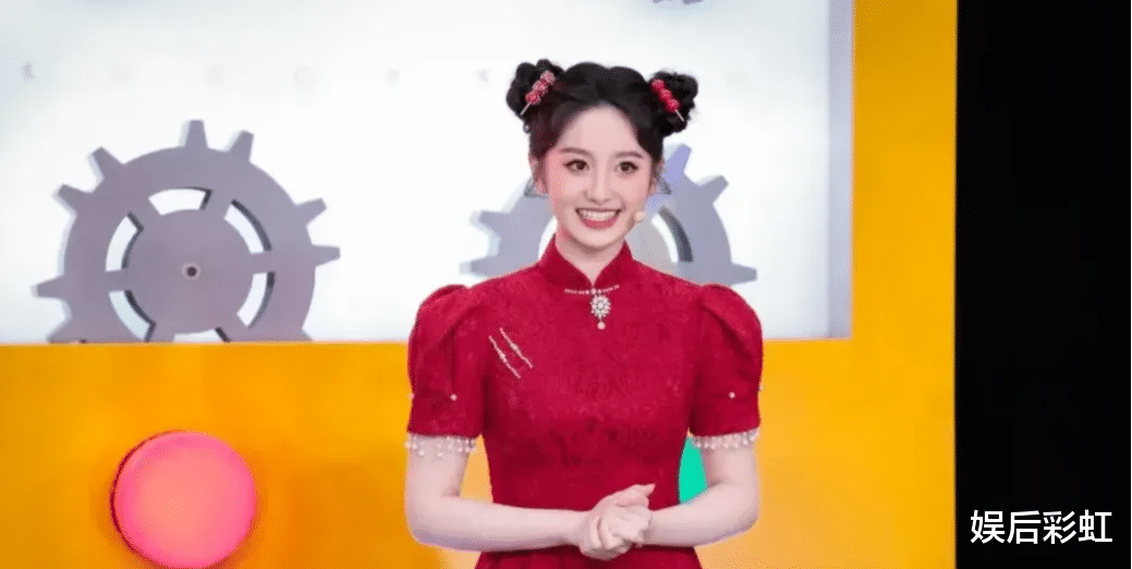 央视综艺主持人完成洗牌,八位新人惊艳亮相,新的门面担当已出现