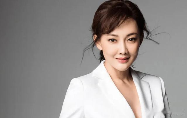 演员牛莉：我这辈子最正确的决定，就是为普通丈夫连生三个孩子