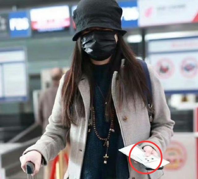 顶风作案!赵薇的恶行何止亲日辱华,如今原形毕露下场大快人心