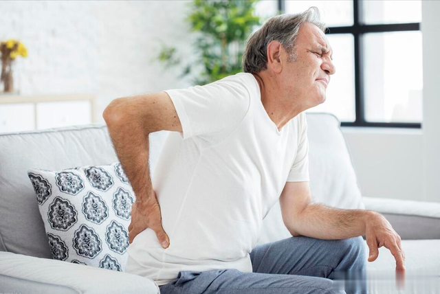 杞菊地黄丸巧搭配，作用翻倍，不仅滋养肝肾，还可治5种病