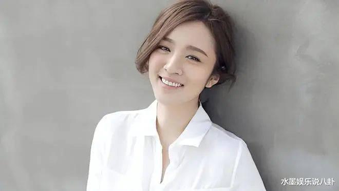 余浩明新恋情曝光：与家人共进晚餐，女友疑似王晓晨！