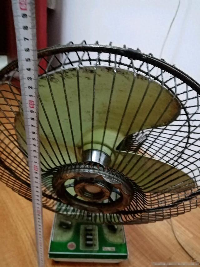 靳东|回忆杀：80、90后们，还记得你们曾经最爱的综艺节目叫什么吗