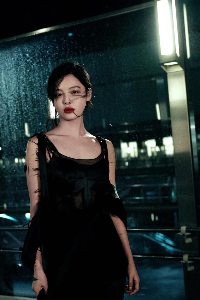 辛芷蕾,暗黑系大女主,酷飒女王降临