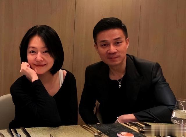 小S节目中崩溃大哭,婚姻失望情绪显露,恐步姐姐大S后尘