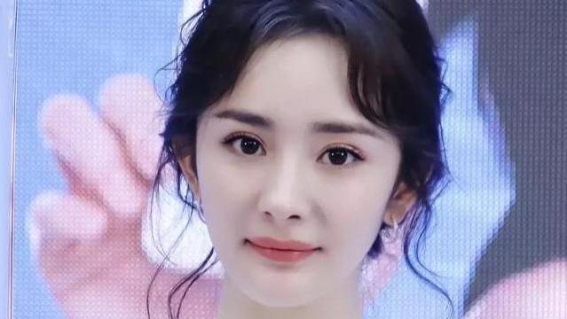 为什么不建议女人“纹眉毛”? 听内行一分析，庆幸自己没跟风乱纹