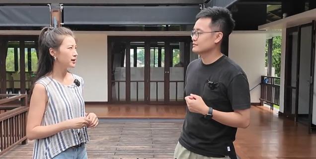 37岁前凤凰卫视花旦定居清迈，买900万2000平别墅，叹：比国内好