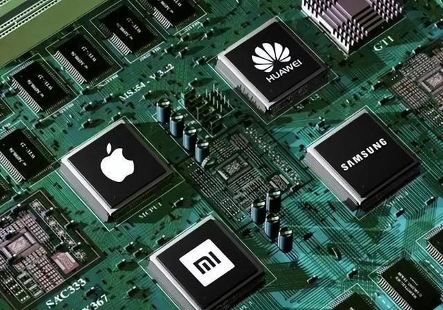 耍流氓?中国首台光刻机实现量产!美国、荷兰紧急发声:强烈谴责