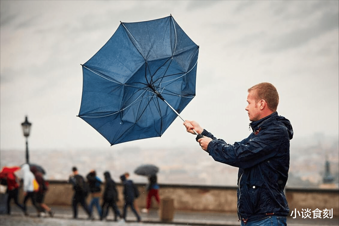 “伞放三处，财福尽散”，哪3个地方不能放雨伞？放伞有啥讲究？
