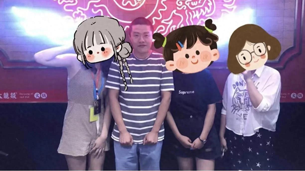 笑不活了！网友火锅店偶遇饺子导演晒合照，我却笑死在网友评论区