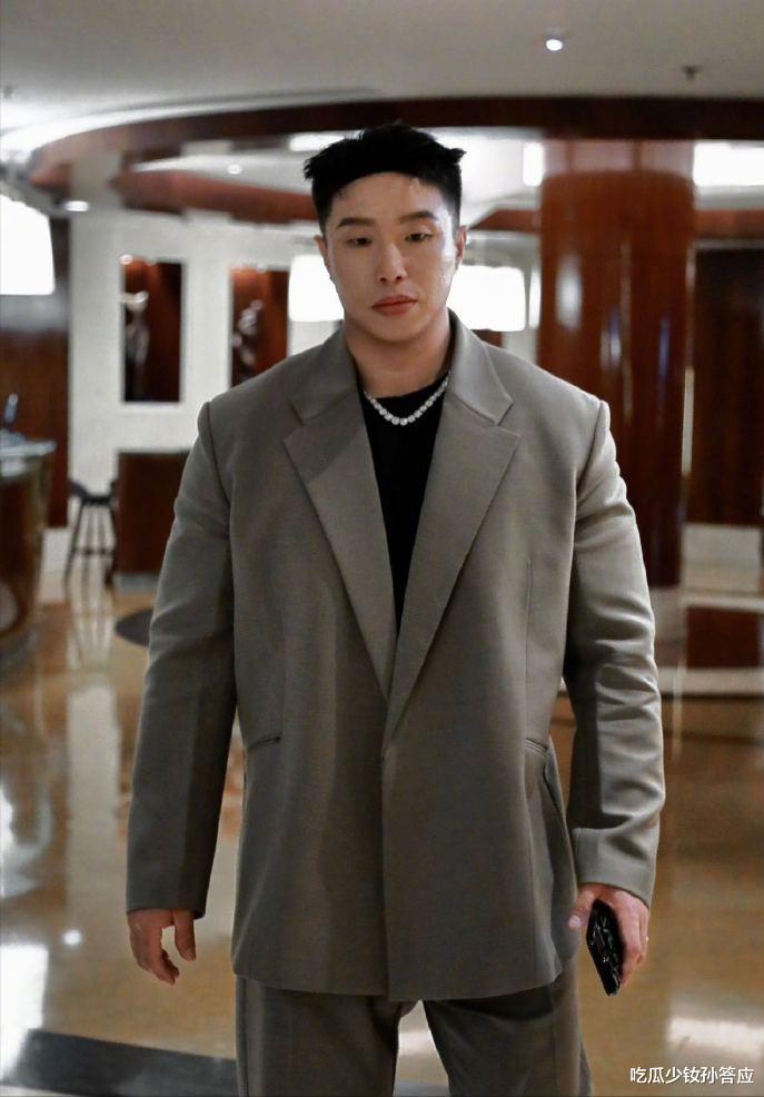 “明争暗斗”郭德纲与张文顺：徒弟烧饼、曹鹤阳上位，惹张家不满