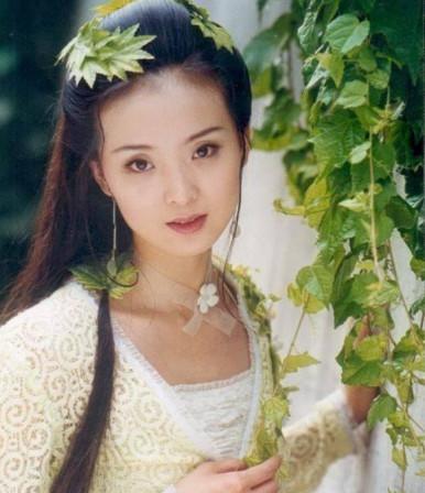 原来他们是父女:爸爸娶了《红楼梦》探春,女儿演了86部戏也没红