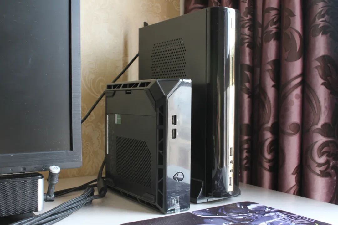 500元的外星人小主机,内置2G独立显卡,自带双HDMI口