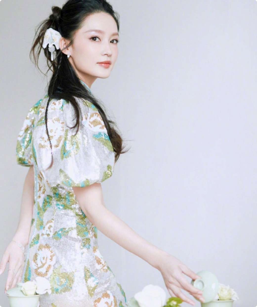 《庆余年2》巡映礼,郭麒麟肿了,张若昀瘦了,李沁妆容艳俗拉胯