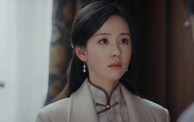 《孤舟》李先生被策反!张海沫真实身份曝光,才知肖若彤有多愚蠢