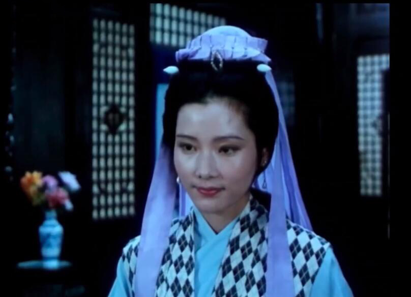 看了新《红楼梦》才知,北影版才叫美女如云,连陈红都只能演丫鬟