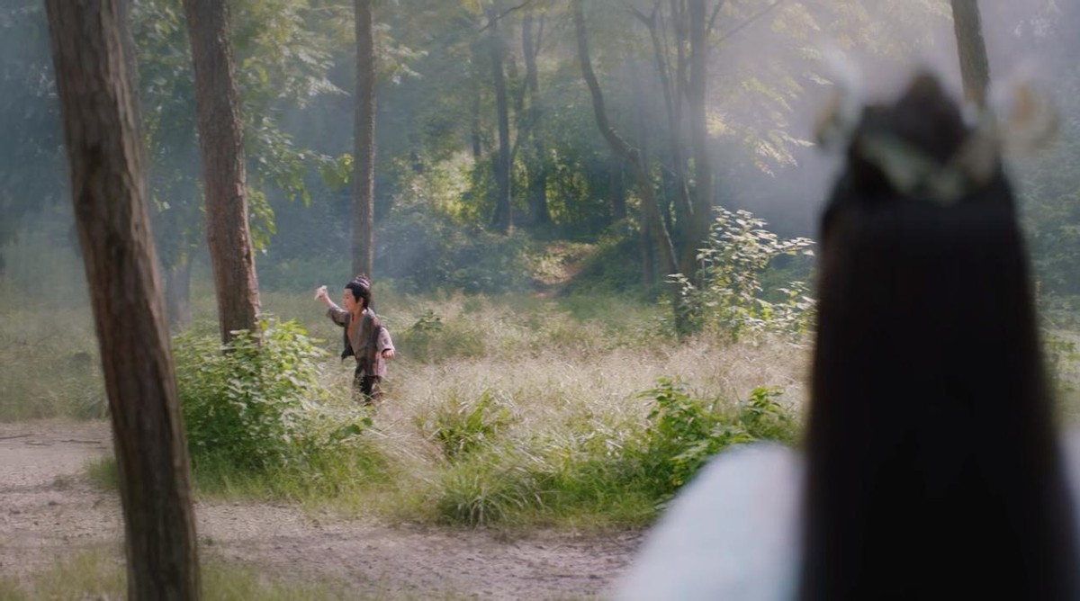 海报是神颜,正片却是五五分、大体格,阿娇的真实颜值藏不住了?