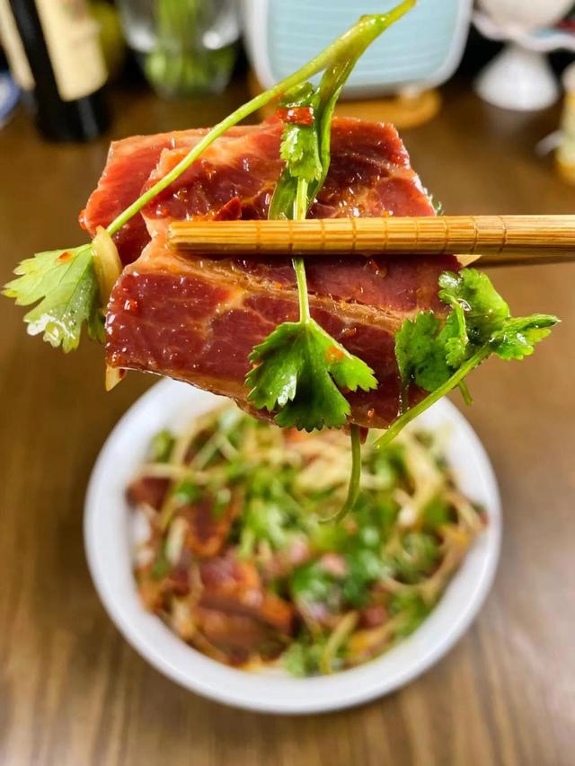 立秋后，遇到这肉不要错过，比羊肉香，比牛肉鲜！随手一做太香了