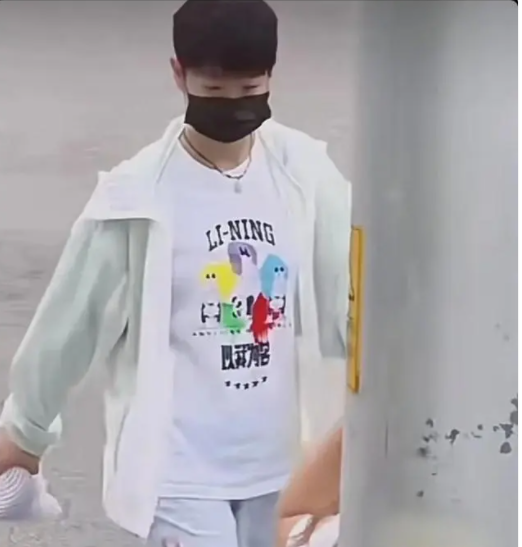 中国国家队官微表彰大会：海报唯美，配文超燃！