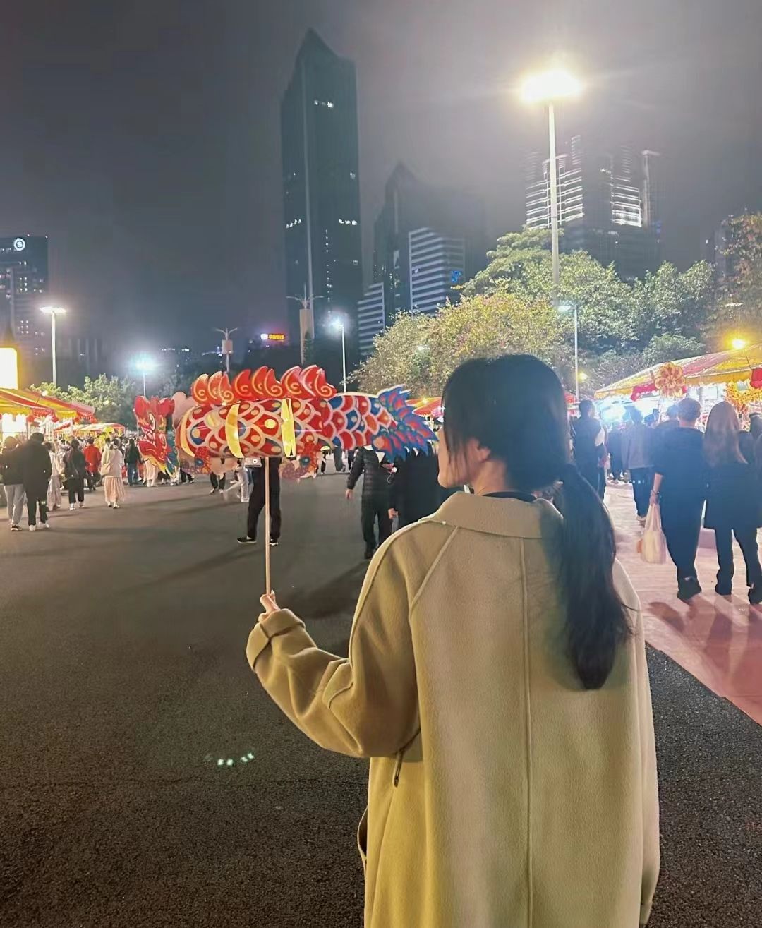 除夕夜不看春晚不吃饺子，广东人到底在干什么？把北方人看沉默了