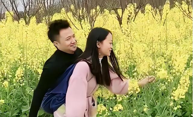 无腿丈夫出轨女粉丝,断臂妻子带孩子回老家,2年后结果大快人心