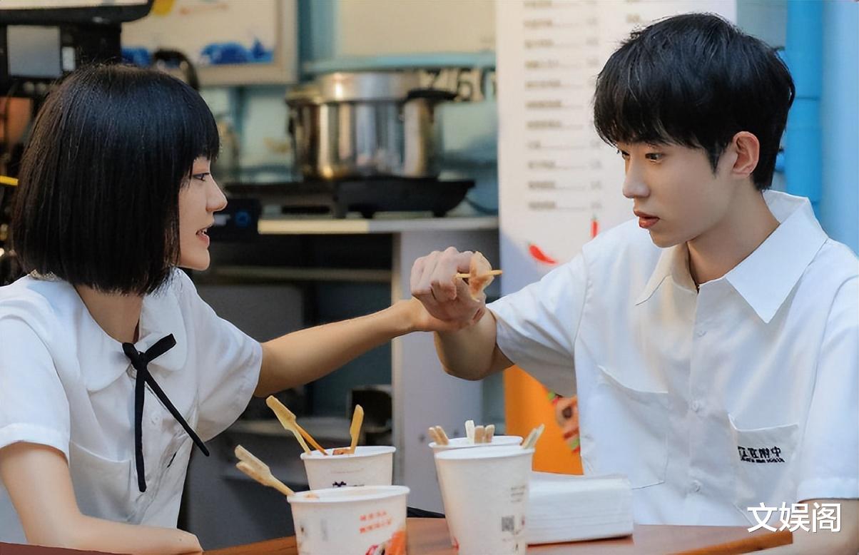 出道仅4年,从小配角到女主角,清纯外形的她走得很稳