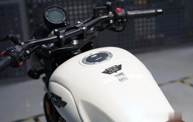 本田CGX150最强对手即将上市，宗申250E复古，价格预计一万出头