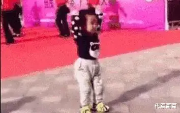 |童星张峻豪:3岁出名,5岁上春晚,如今13岁已成为父母的骄傲